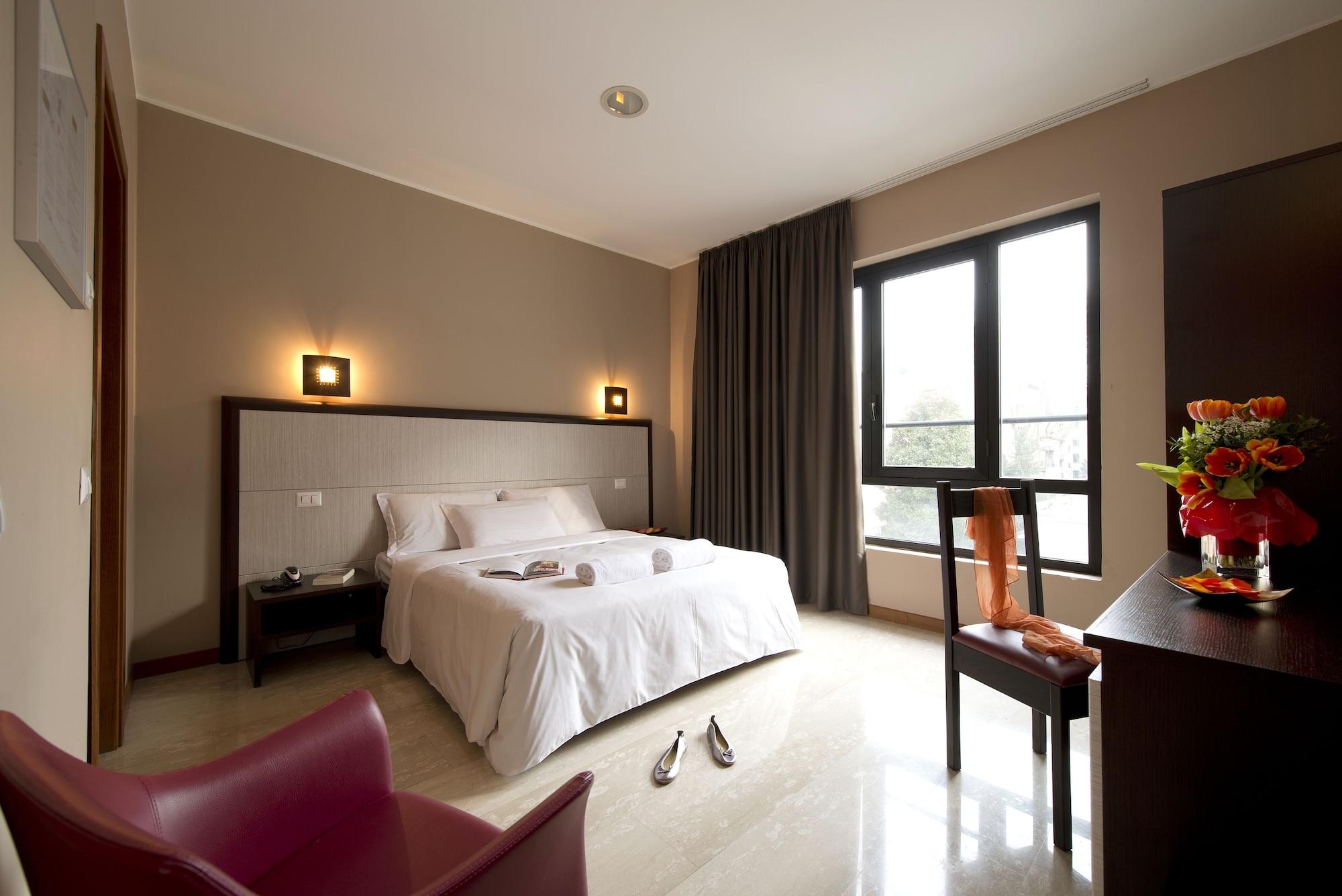 Oasi Village Hotel Милан Экстерьер фото